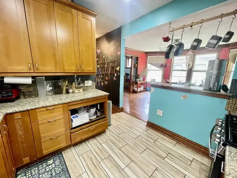 7916 South Constance Avenue Chicago IL 60617