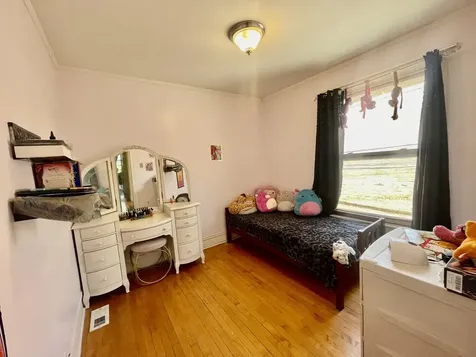 7916 South Constance Avenue Chicago IL 60617