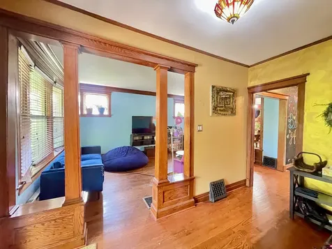 7916 South Constance Avenue Chicago IL 60617