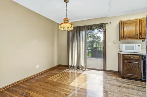 14843 Anne Court Oak Forest IL 60452