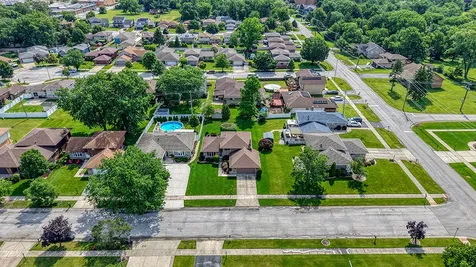 14843 Anne Court Oak Forest IL 60452