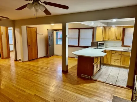 32 University Court Normal IL 61761
