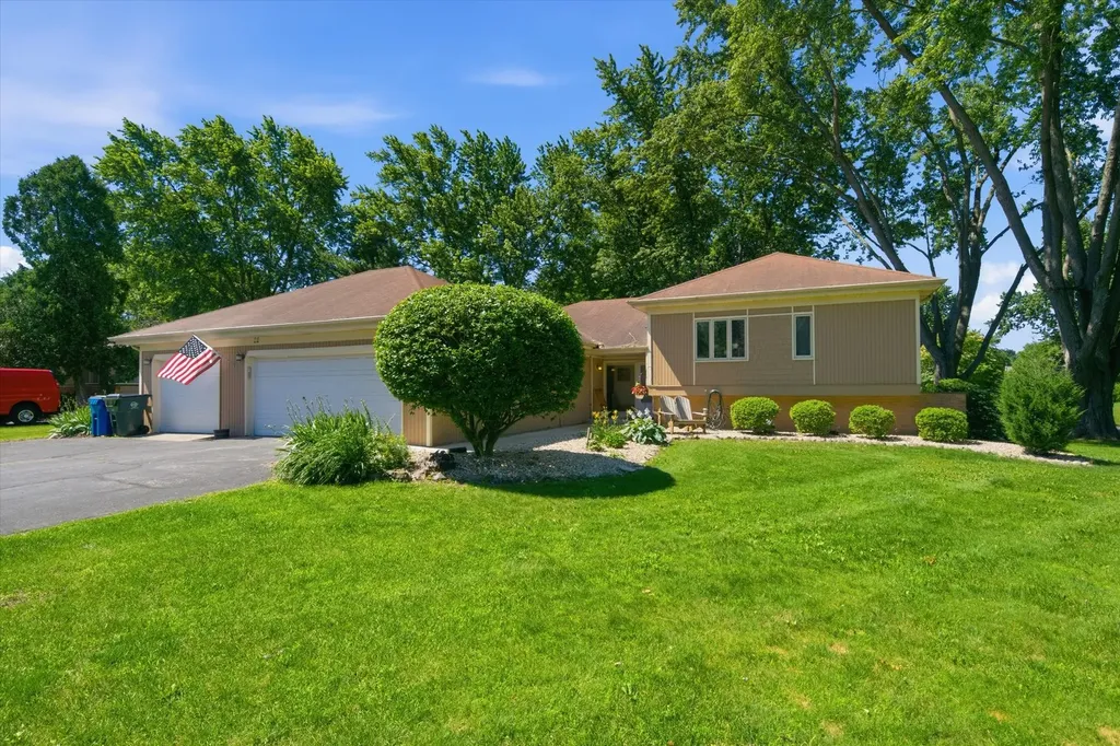 22 Plum Court Sleepy Hollow IL 60118