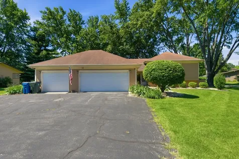 22 Plum Court Sleepy Hollow IL 60118