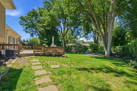 22 Plum Court Sleepy Hollow IL 60118