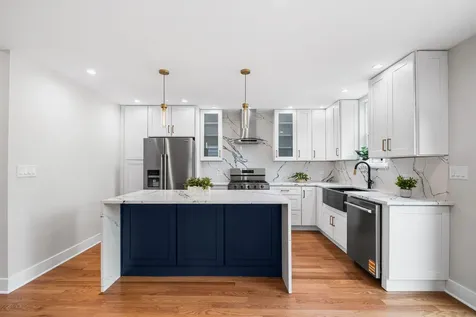 2204 North Kildare Avenue Chicago IL 60639