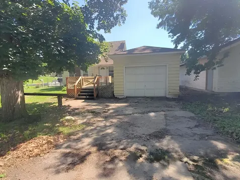 802 Locust Street Prophetstown IL 61277