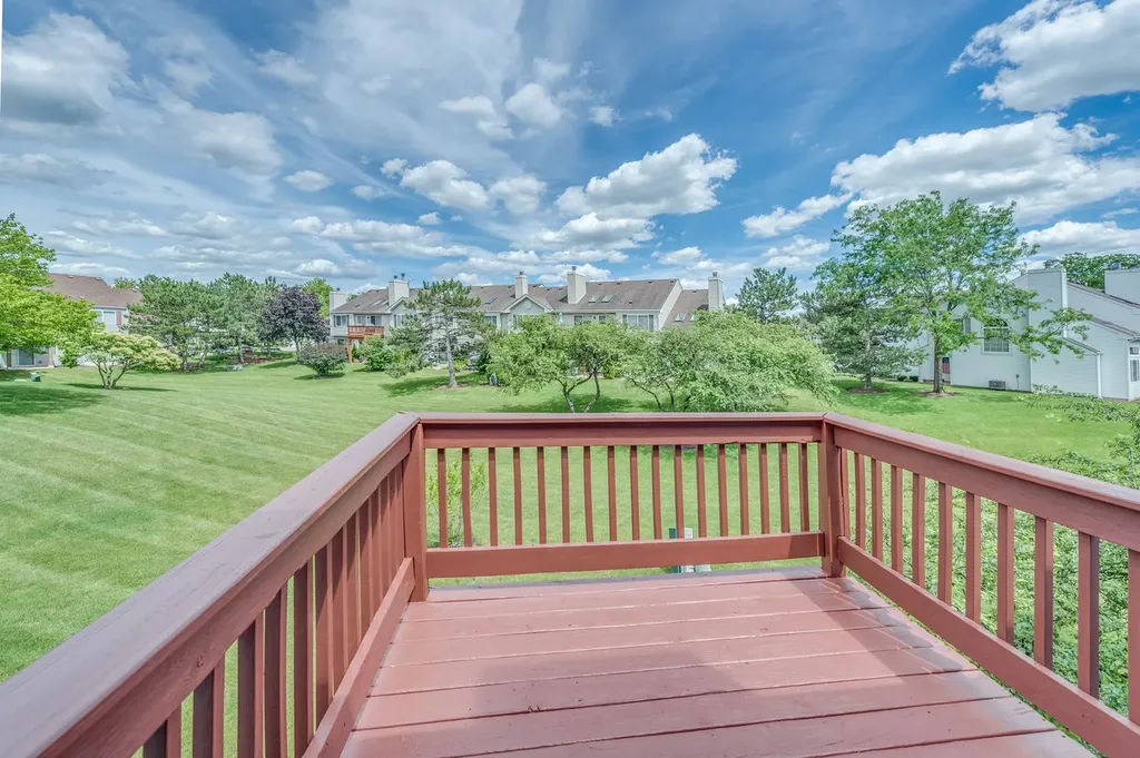 249 Sierra Pass Drive Schaumburg IL 60194