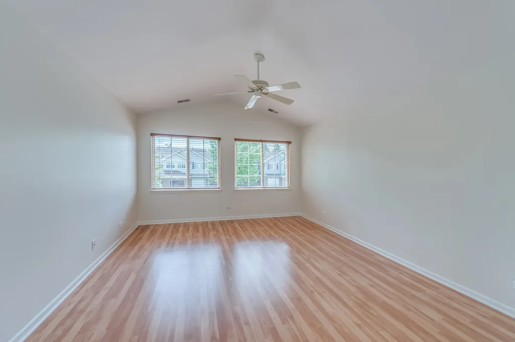 249 Sierra Pass Drive Schaumburg IL 60194