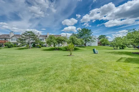 249 Sierra Pass Drive Schaumburg IL 60194