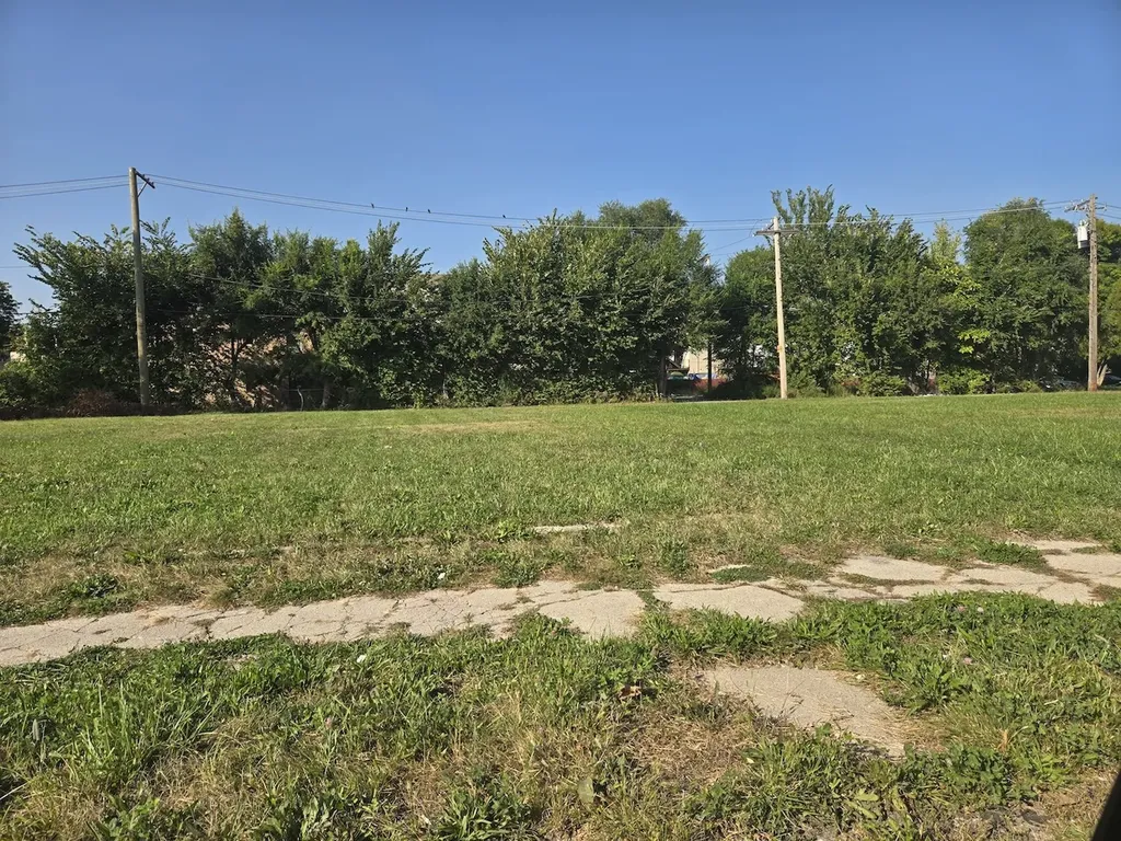 4118 West 16th Street Chicago IL 60623