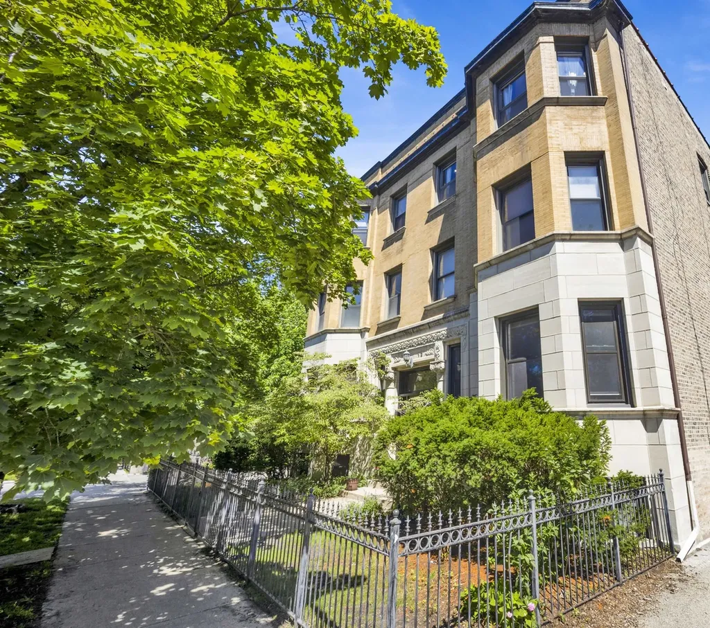 1712 West Wilson Avenue Chicago IL 60640