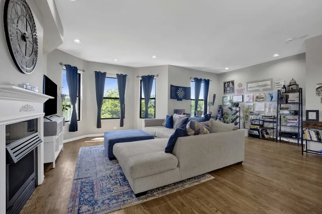 1712 West Wilson Avenue Chicago IL 60640
