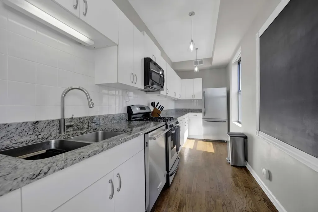 1712 West Wilson Avenue Chicago IL 60640