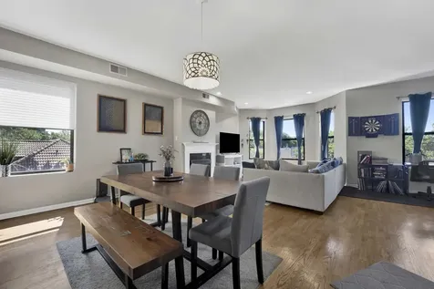 1712 West Wilson Avenue Chicago IL 60640
