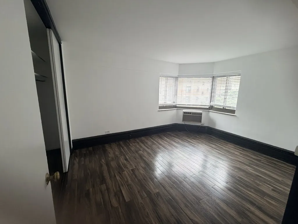 7337 South South Shore Drive Chicago IL 60649