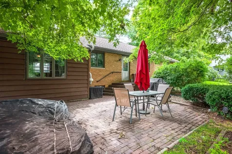 902 East Vine Street Leroy IL 61752