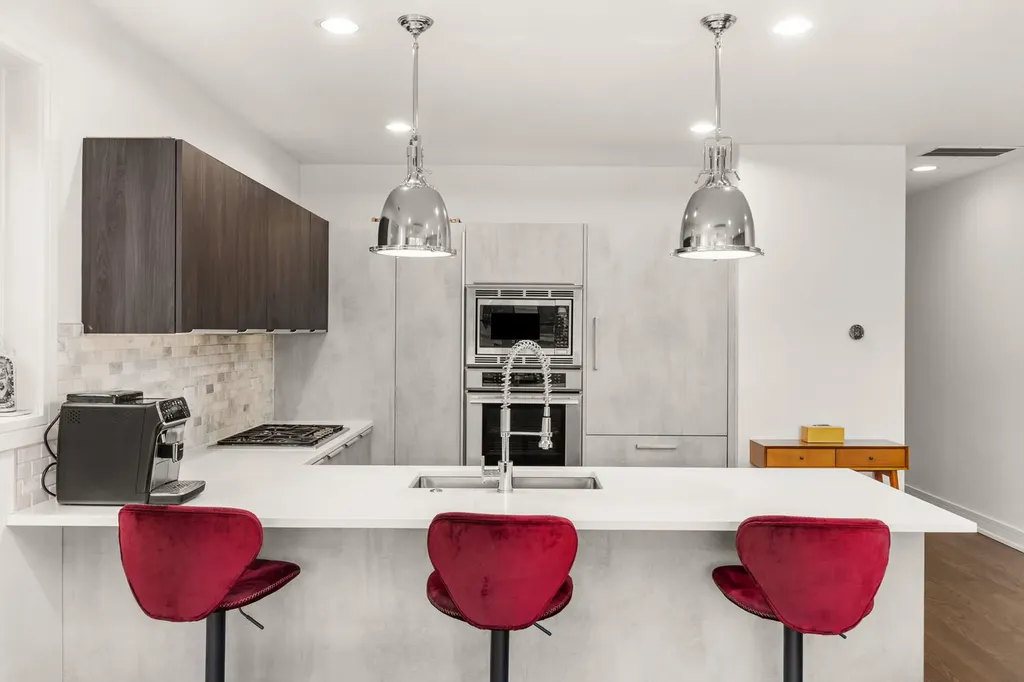 2210 West Chicago Avenue Chicago IL 60622