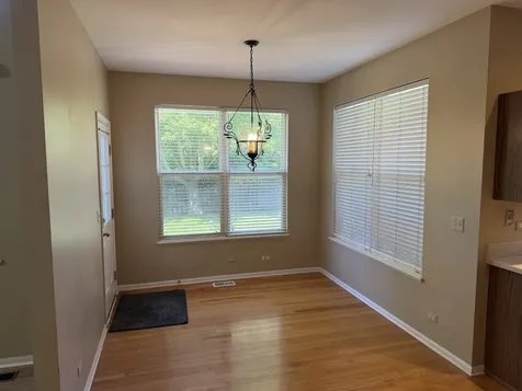 575 Capital Lane Gurnee IL 60031