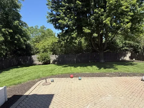 575 Capital Lane Gurnee IL 60031