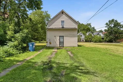 15319 Lexington Avenue Harvey IL 60426