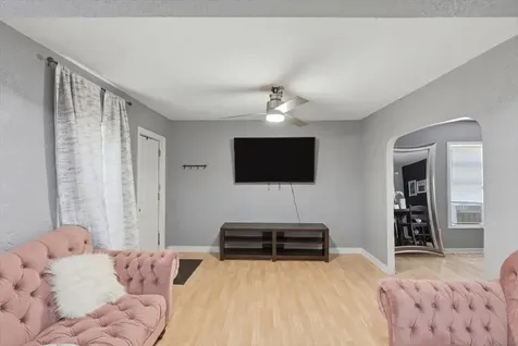 15319 Lexington Avenue Harvey IL 60426