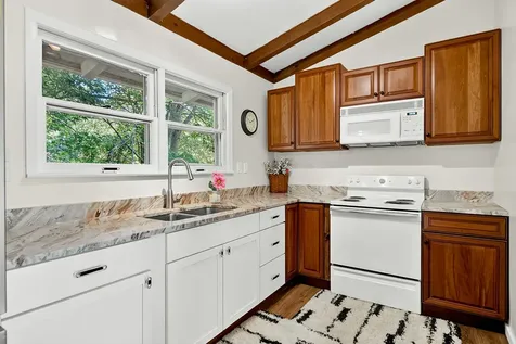 2 South Hannah Avenue Mount Morris IL 61054