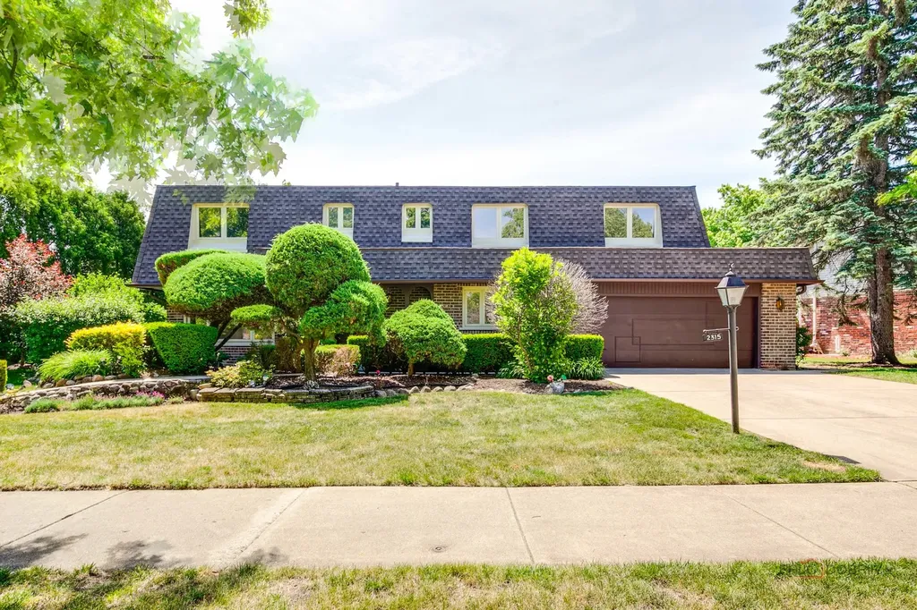 2315 Castilian Circle Northbrook IL 60062