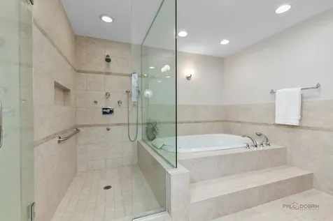 2315 Castilian Circle Northbrook IL 60062