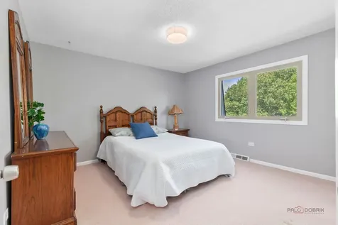 2315 Castilian Circle Northbrook IL 60062