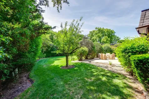 2315 Castilian Circle Northbrook IL 60062