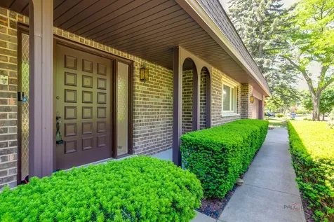 2315 Castilian Circle Northbrook IL 60062