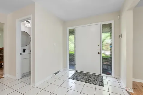 2315 Castilian Circle Northbrook IL 60062