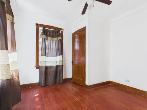 340 156TH Place Calumet City IL 60409