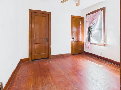 340 156TH Place Calumet City IL 60409