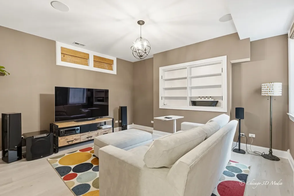306 17TH Street Wilmette IL 60091