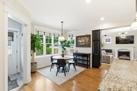 306 17TH Street Wilmette IL 60091