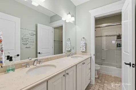 306 17TH Street Wilmette IL 60091