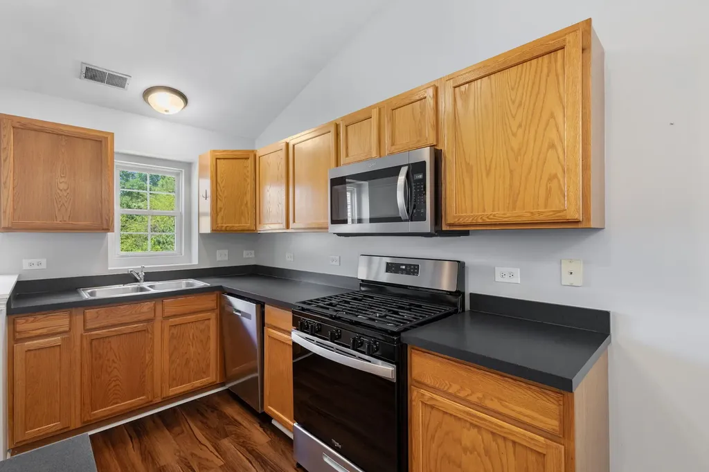 2827 Rutland Circle Naperville IL 60564