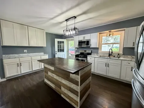 7748-125 East 3000 North Road Manville IL 61319
