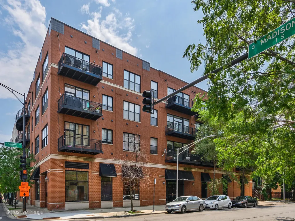 1 South Leavitt Street Chicago IL 60612
