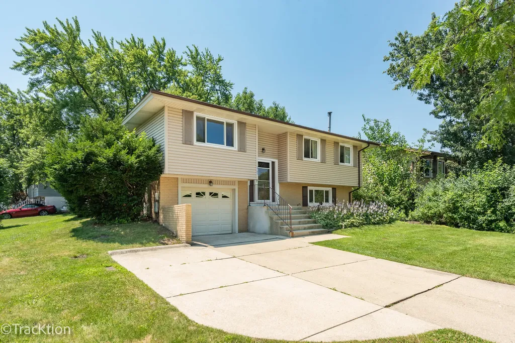 1701 Hartmann Drive Schaumburg IL 60193