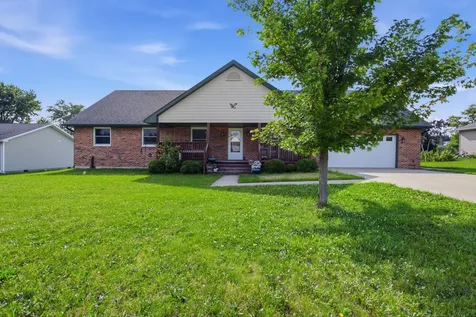 132 Mohawk Drive Loda IL 60948