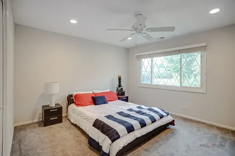 1252 Briarwood Lane Libertyville IL 60048