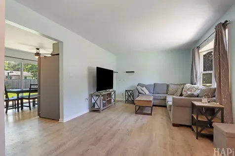 509 Rand Drive Mchenry IL 60051