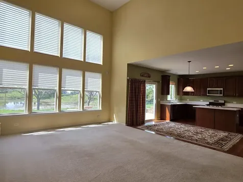 1575 Mcclellan Drive Lindenhurst IL 60046