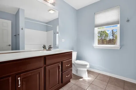1575 Mcclellan Drive Lindenhurst IL 60046