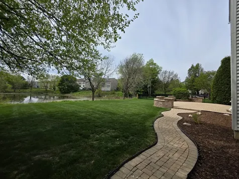 1575 Mcclellan Drive Lindenhurst IL 60046