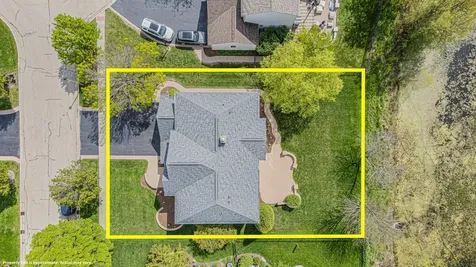 1575 Mcclellan Drive Lindenhurst IL 60046