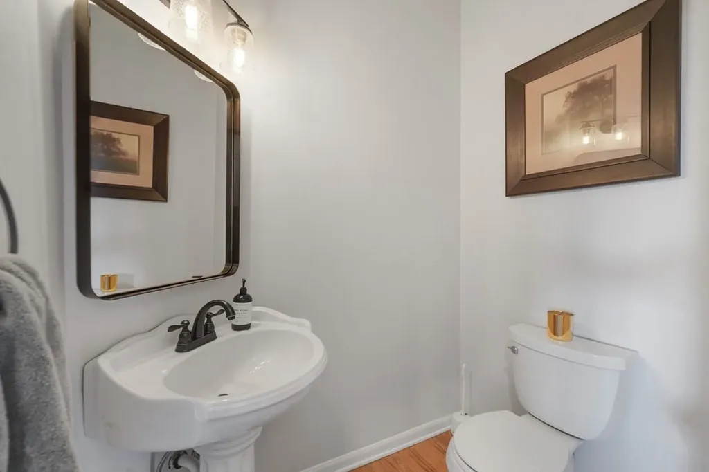 1564 White Eagle Drive Naperville IL 60564